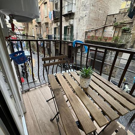 Pizzaiola'S Home Nápoly Kültér fotó