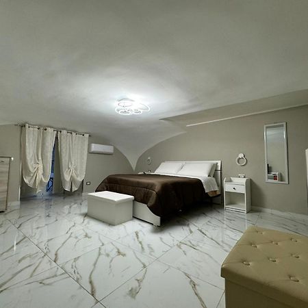 Pizzaiola'S Home Nápoly Kültér fotó