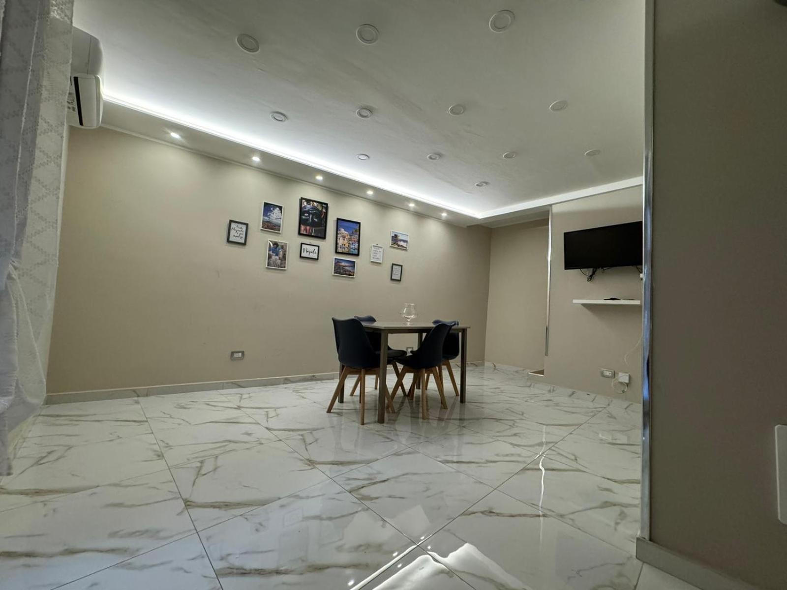 Pizzaiola'S Home Nápoly Kültér fotó