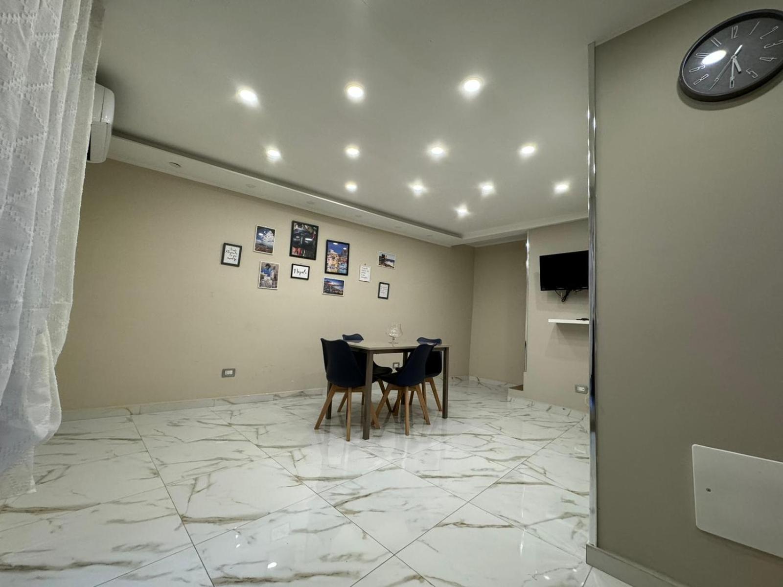 Pizzaiola'S Home Nápoly Kültér fotó
