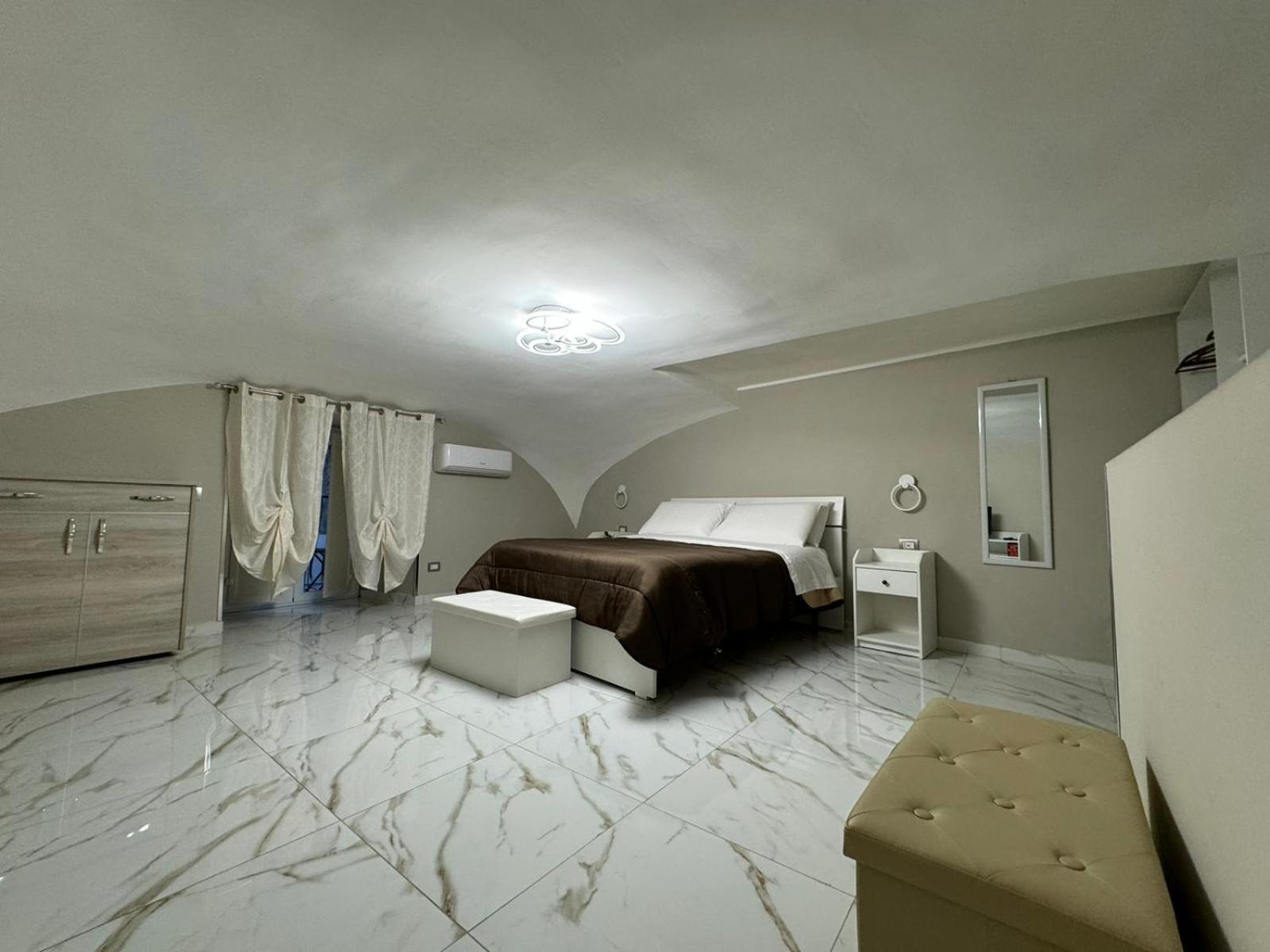 Pizzaiola'S Home Nápoly Kültér fotó
